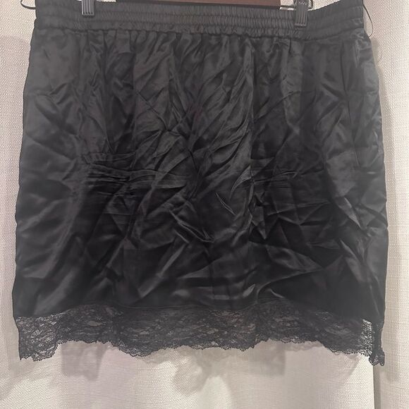 BURBERRY MINI SKIRT - Picture 4 of 7